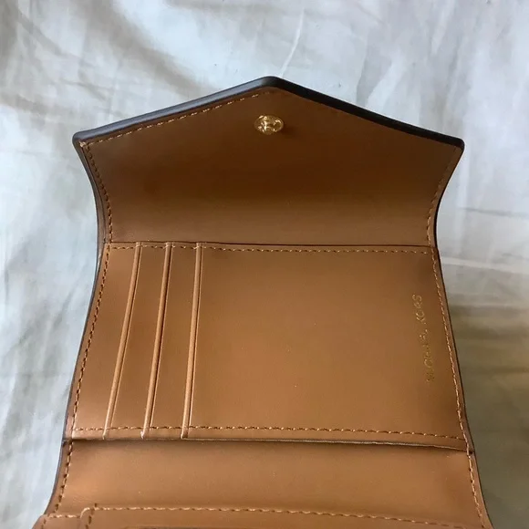 Michael Kors Compact Wallet - Picture 7 of 7